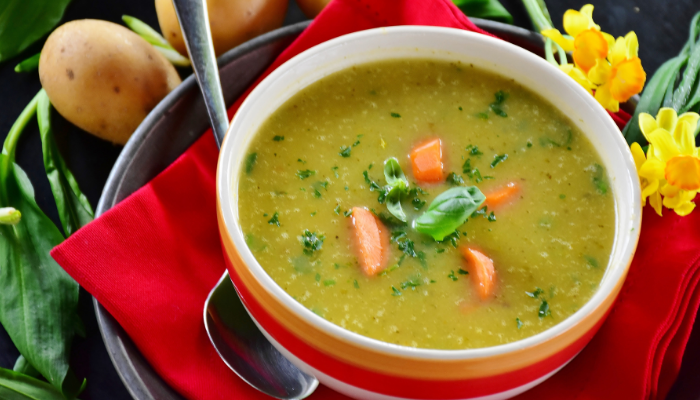 Receita de Caldo Verde com Calabresa e Bacon