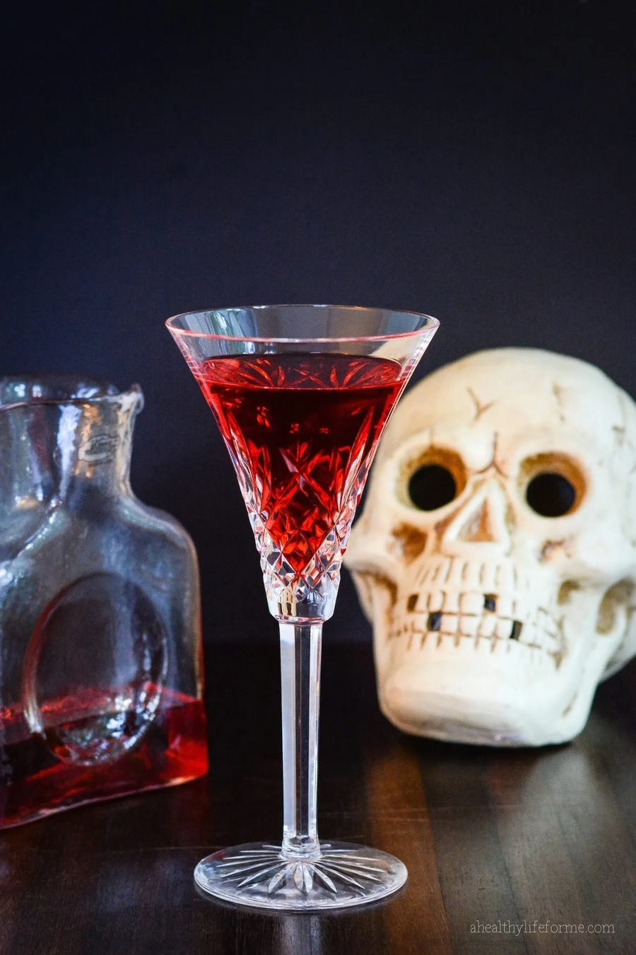 Receita de Drink Drácula para um Halloween divertido, delicioso e fácil demais