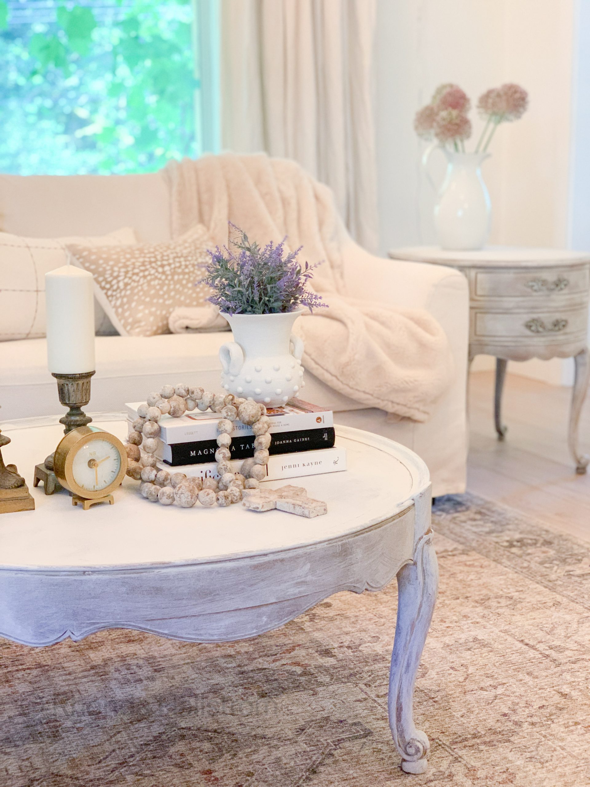 sala de estar com estilo shabby chic