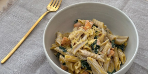 Macarrão Penne com Salmão e Espinafre