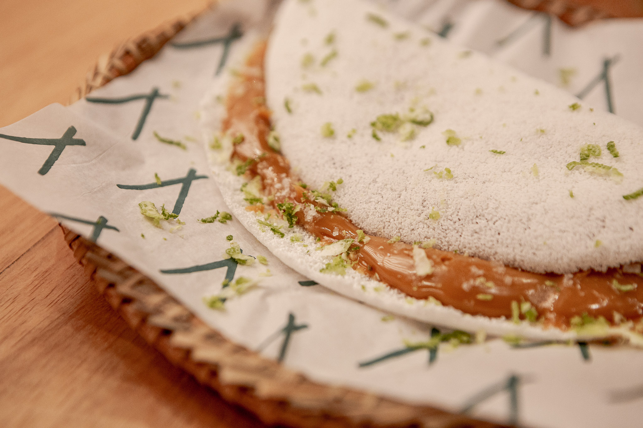 Tapioca de Doce de Leite com Raspas de Limão