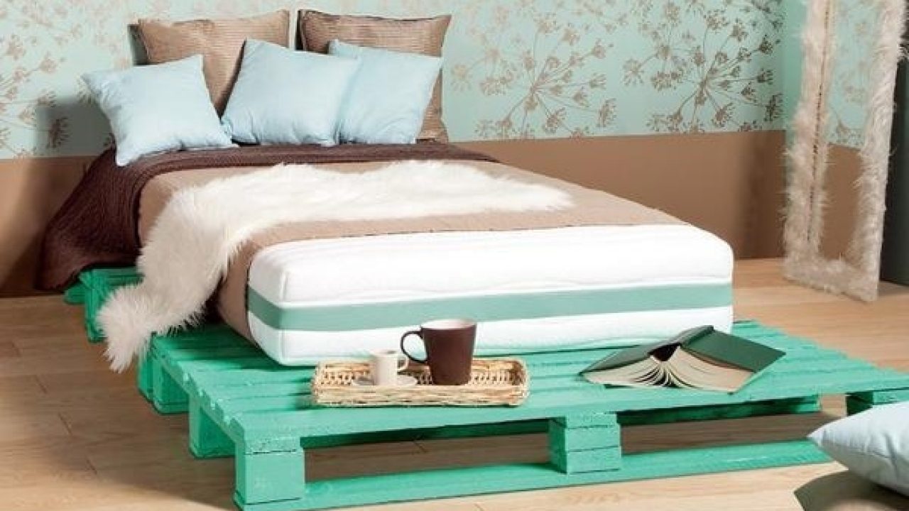 cama de pallet pintada