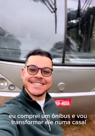 tiktoker Lucas e ônibus