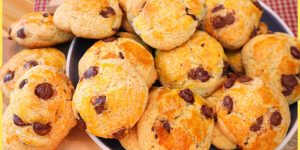 Pão de Queijo com Gotas de Chocolate