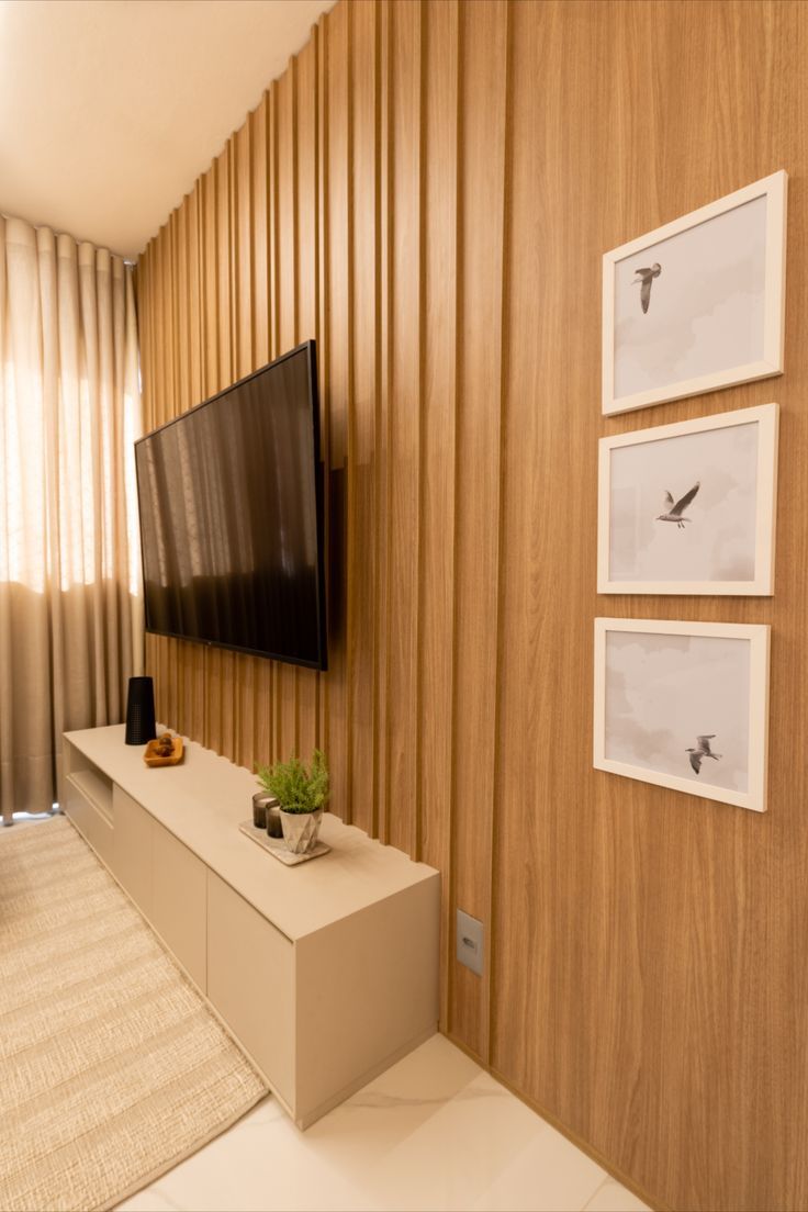 sala de estar com painel de MDF