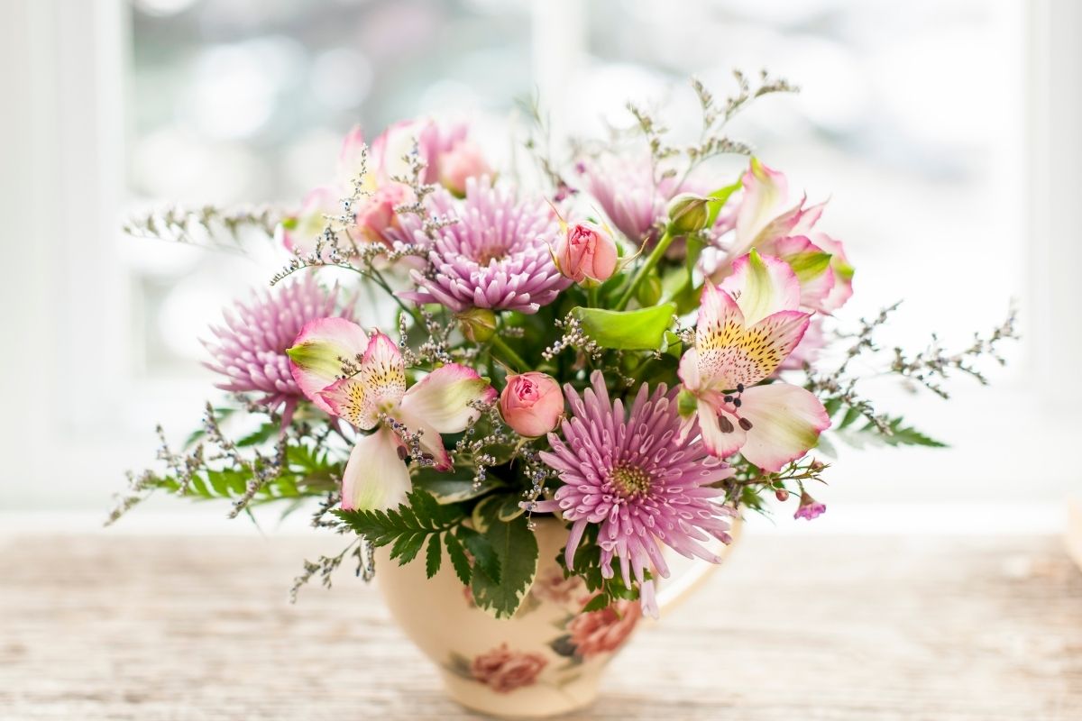 Como organizar flores em casa