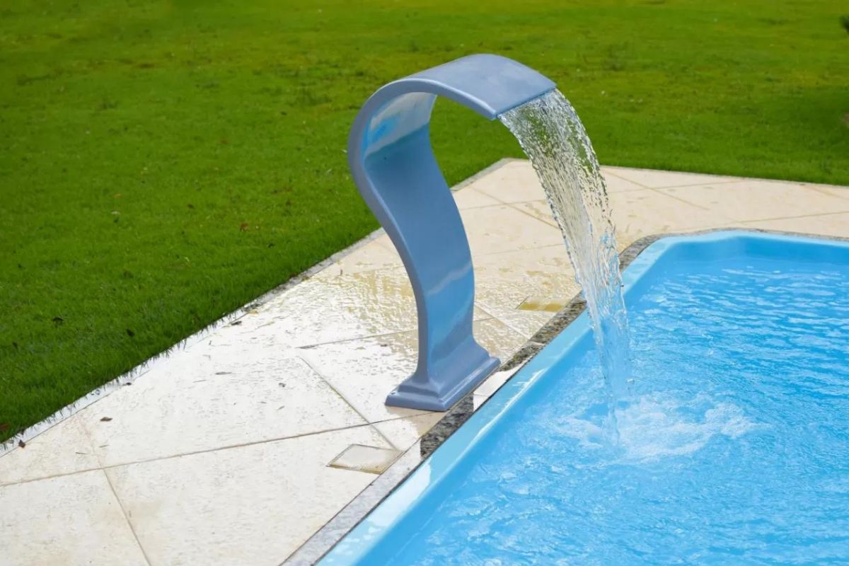 cascata de fibra de vidro para piscina